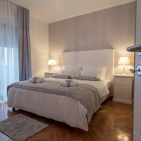 Solis Apartmán *