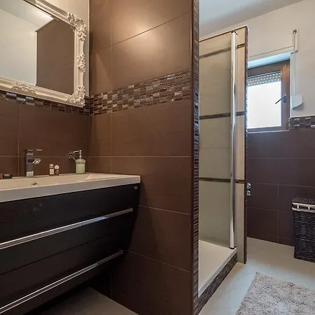 Solis アパート Stobreč